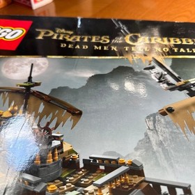 LEGO Pirates of the Caribbean Silent Mary 71042 In 2017 New Retired P2