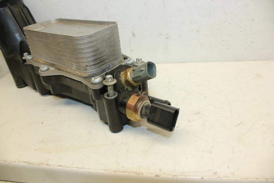 Dodge Jeep Chrysler 2014-2018 3,6 L motor filtro de aceite carcasa adaptador OEM SH. Foto 2 de 4