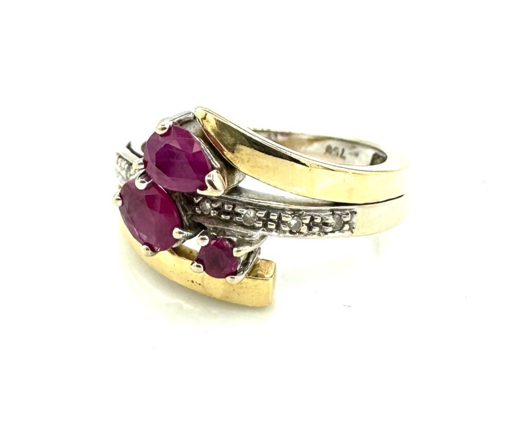 Bague Or 18 Carats Avec Rubis Et Diamants - Taille 55 - 5.60 G - Style Cocktail
