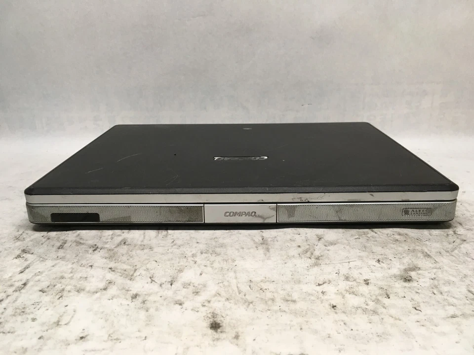 HP Presario C552US 15" [AS IS] Intel Celeron M520 @ 1.6 GHz - JZ - Image 3 of 4