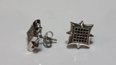 Gorgeous Round Black & White CZ  Pave Set Star Shaped Earrings Silver