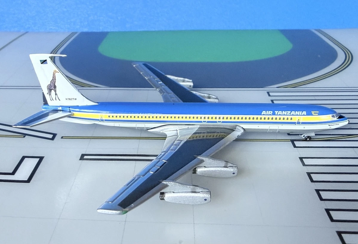 AeroClassics 1:400 Diecast Aircraft & Spacecraft Boeing 707