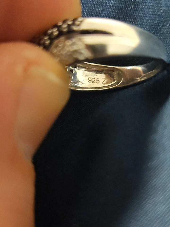 Anillo de diamantes naturales 1/6 quilates TW blanco y negro en plata de ley 925 Foto 2 de 4