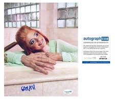 Sarah Sherman "Saturday Night Live" AUTOGRAPH Signed 'Sarah Squirm' 8x10 Photo B