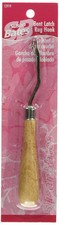 Susan Bates Latch Hook Bent Handle for Crochet Rugs 6.25 Inch Wood Handle