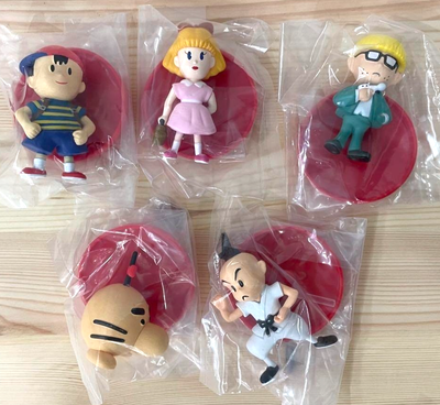 Mother 2 EarthBound Figure Full Set of 5 Giygas Ness Jeff Paula