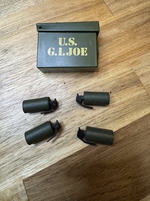Vintage 1964 Hasbro Gi Joe US Green Ammo Box With 4 Pieces Of Ammo Excellent