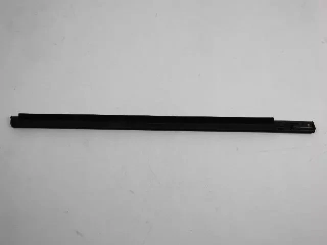 Cinturón de puerta exterior Dodge Ram 2003-05 cabina cuádruple trasera derecha tira de clima OEM 55276958A Foto 3 de 3