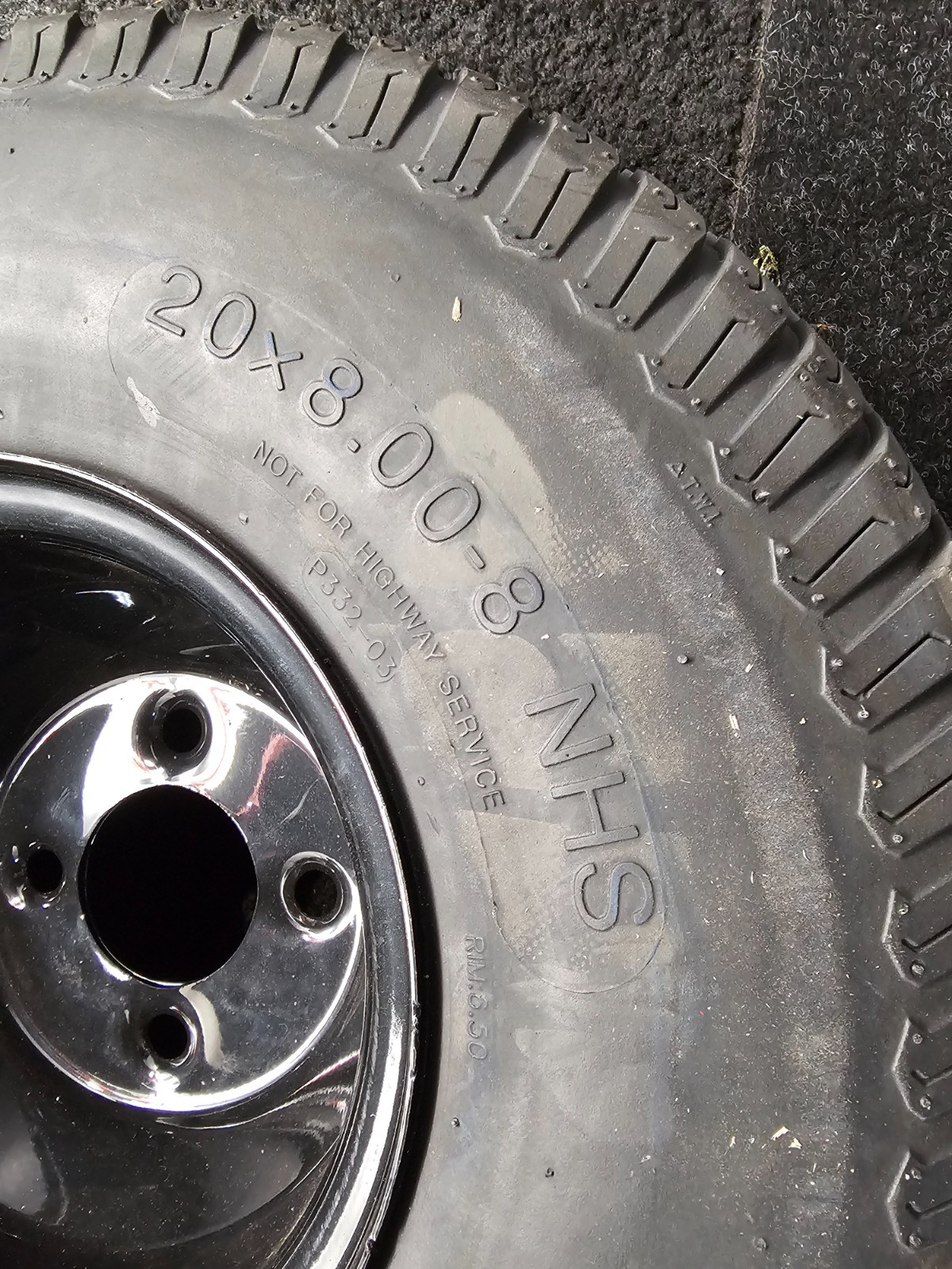 (QTY 2) Hoosier 20x8-8 4 Ply Tubeless Lawn & Garden Tire & Wheel Assembly P332