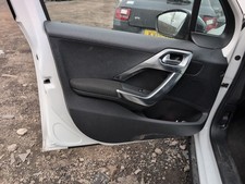 PEUGEOT 2008 MK1 2013-2016 DOOR CARD LEFT SIDE FRONT 98029883ZD
