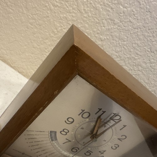 #7V-VINTAGE GENERAL ELECTRIC MODERN EAMES ERA CLOCK MODEL 8111 WORLD TIME - Picture 6 of 10