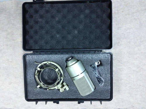 MXL 990 Blackout Condenser Microphone with Shockmount & Case