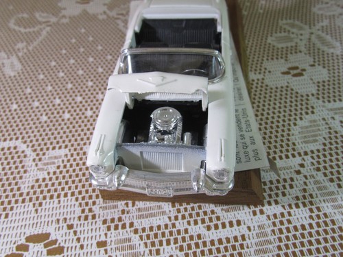 221Z Vintage Sólido 4137 Cadillac ElDorado Biarritz 1957 Eisenhower Blanco 1:43 - Imagen 5 de 16