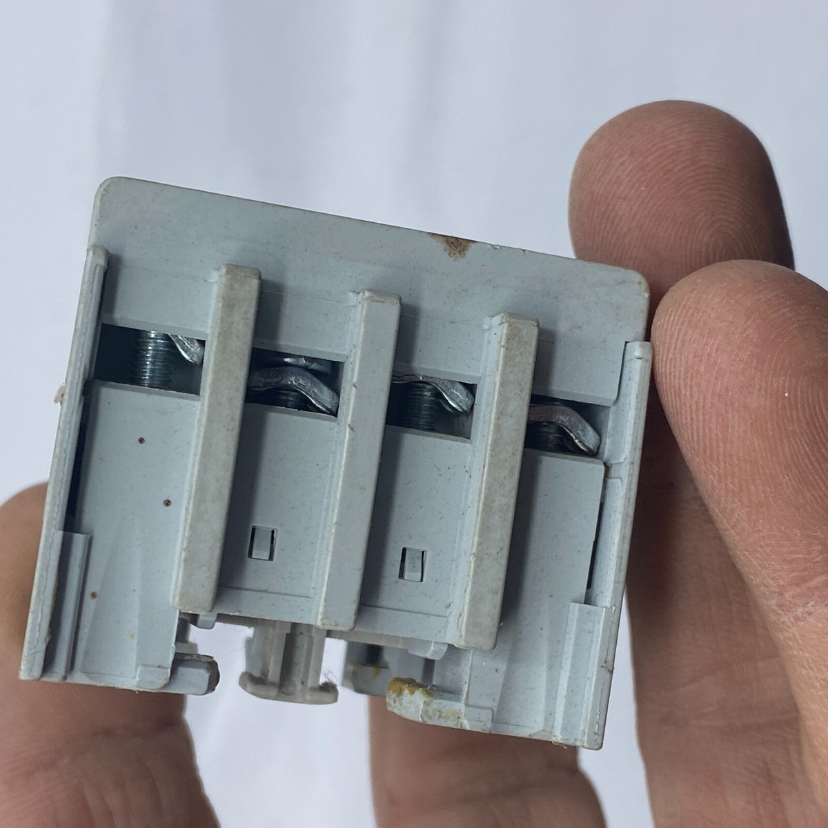 ALLEN BRADLEY 100-F SER B AUXILIARY CONTACT BLOCK A600 Q600 ALLEN BRADLEY 100-F SER B AUXILIARY CONTACT BLOCK A600 Q600