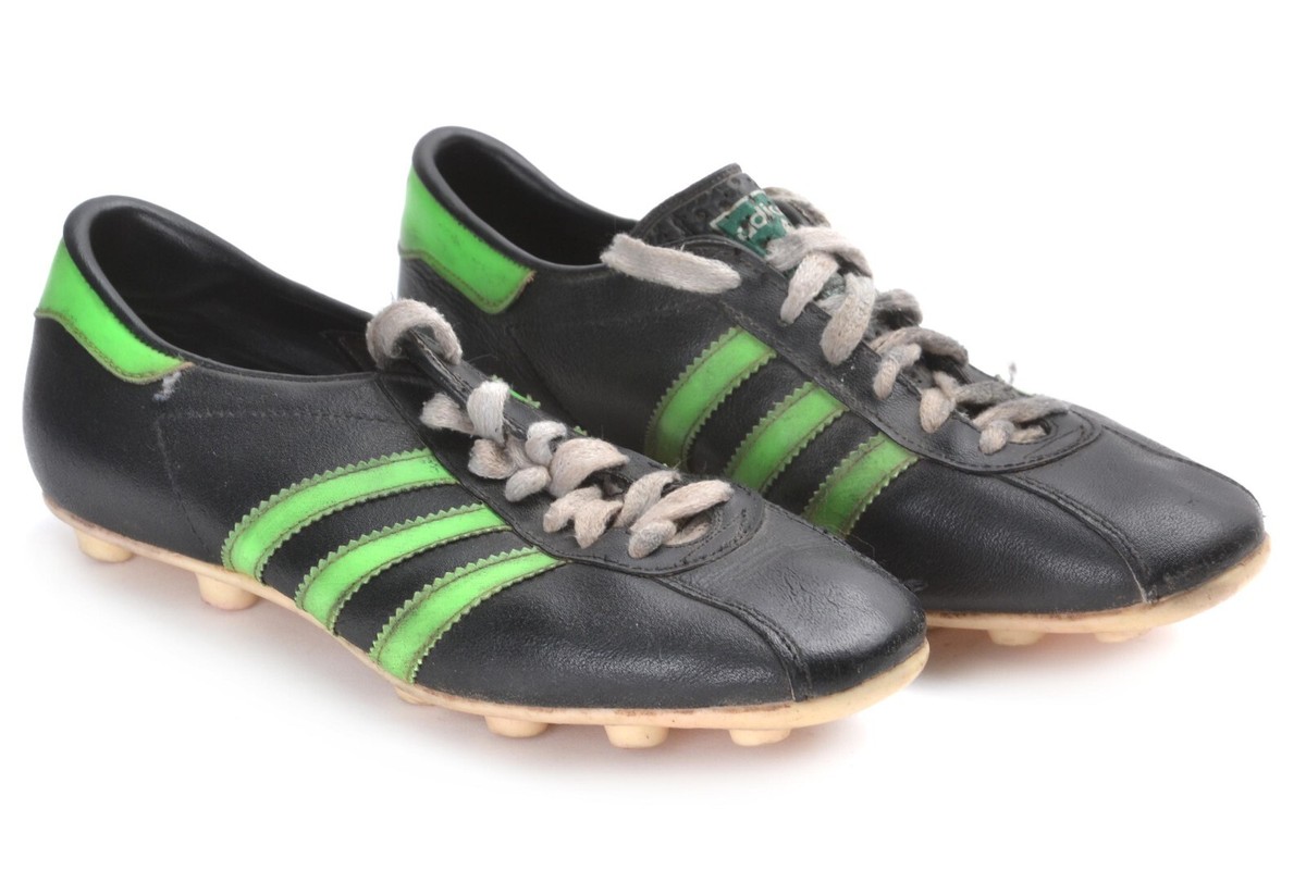 VINTAGE ADIDAS UWE-STAR SOCCER BOOTS CLEATS 1980'S SIZE UK 6