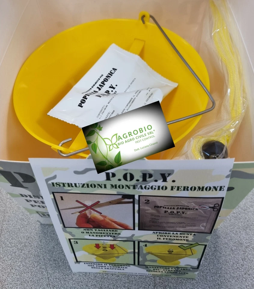 POPY N 2 TRAPPOLE COMPLETE FEROMONE POPILLIA JAPONICA FINO A 100 MQ E 80 GG DURATA