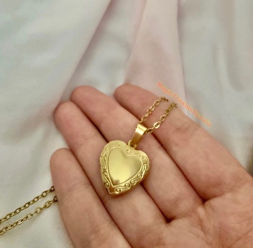 Collana Con Ciondolo Barbie Schiaccianoci Principessa Clara Zucchero Prugna Cuore Fata Oro - Foto 3 di 5