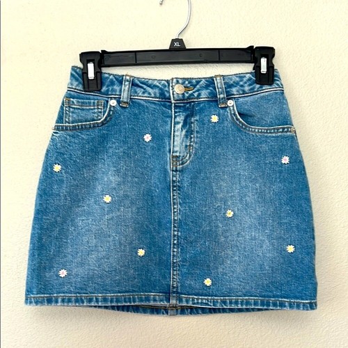 Cat & Jack Denim Skirt Large 10-12 Girls Embroidered Flowers Button Zipper