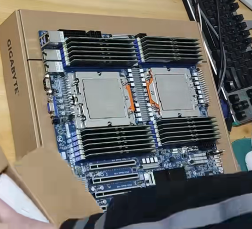 Gigabyte MZ73-LM0(rev. 2.0) +2x AMD EPYC GENOA SP5 ZEN4 9654 96c/192t Processor - Bild 6 von 7