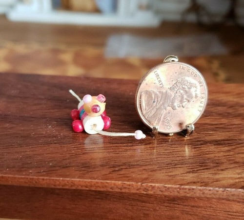 DOLLHOUSE MINIATURE ARTISAN MINI TINY WOOD & GLASS SEED BEADS PULL TOY DOG 1:12 - Picture 2 of 4