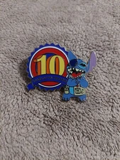 Disney Pin - Disney Pin Trading 10th Anniversary Series - Stitch.  PP 72359