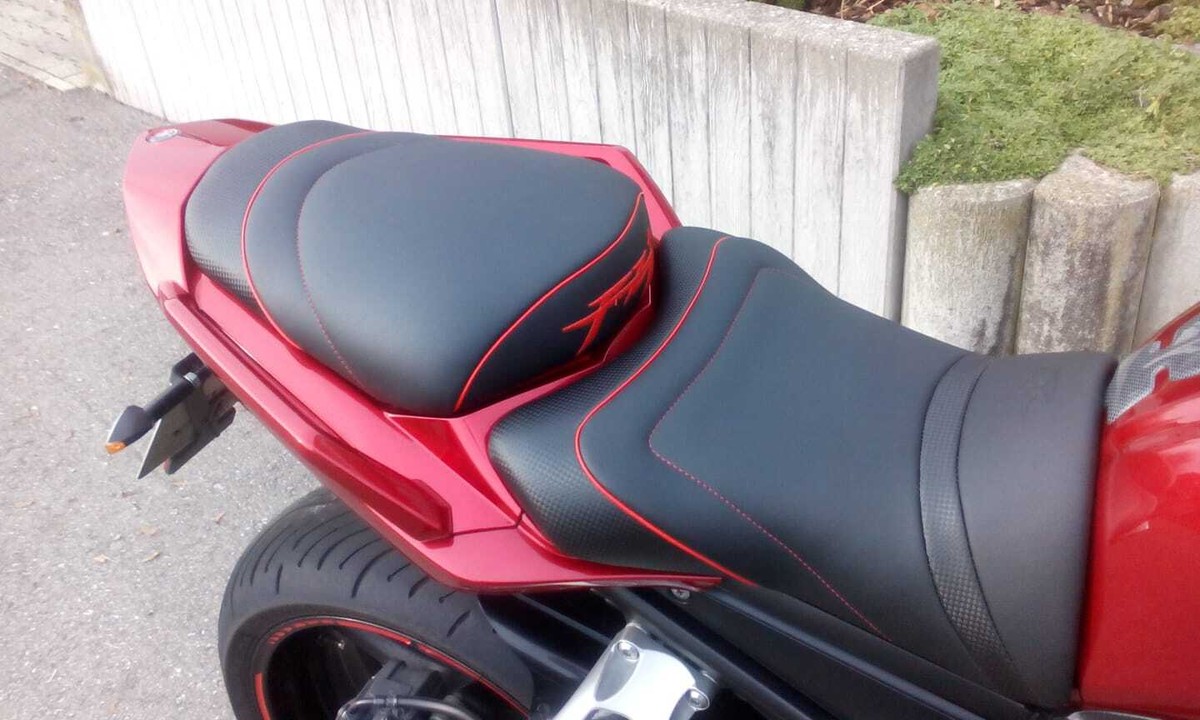 FZ1　USコンフォートシート FZ1 USコンフォートシート - パーツ最低 価格