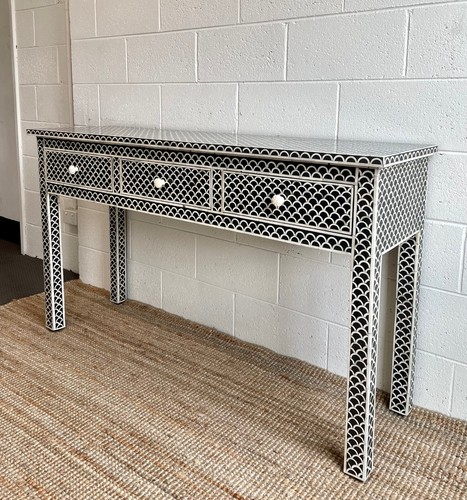 Bone Inlay Console Table 3 Drawer - Black Fish scale - Picture 14 of 16