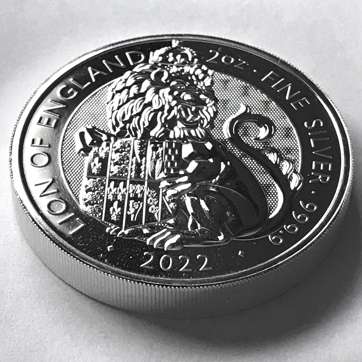 2022年 2OZ ロイヤルチューダービースト銀貨 2022 Royal Tudor Beasts The Lion of England 2 oz 9999 Silver Coin
