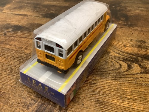 LEAF MALTA BUS COACH YELLOW WHITE BOXED 1/40 Valletta - Picture 4 of 9