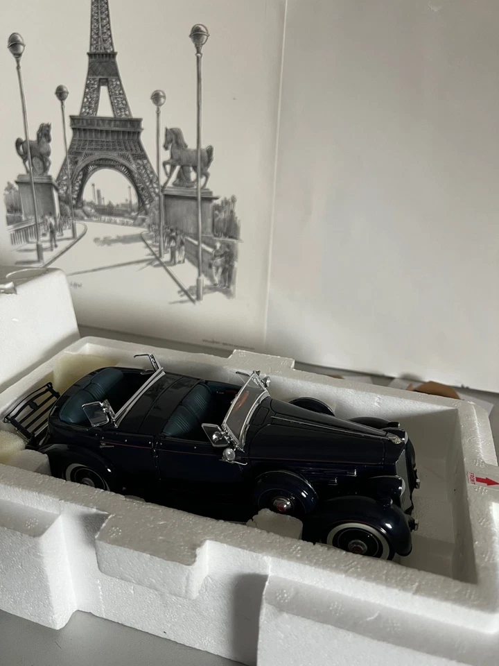 The Danbury Mint Packard Twelve Sport Phaeton 1936 1:24 inkl. OVP - Bild 2 von 4