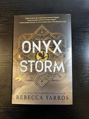 ONYX STORM DELUXE LIMITED COLLECTOR'S EDITION HARDCOVER BOOK TARGET EXCLUSIVE