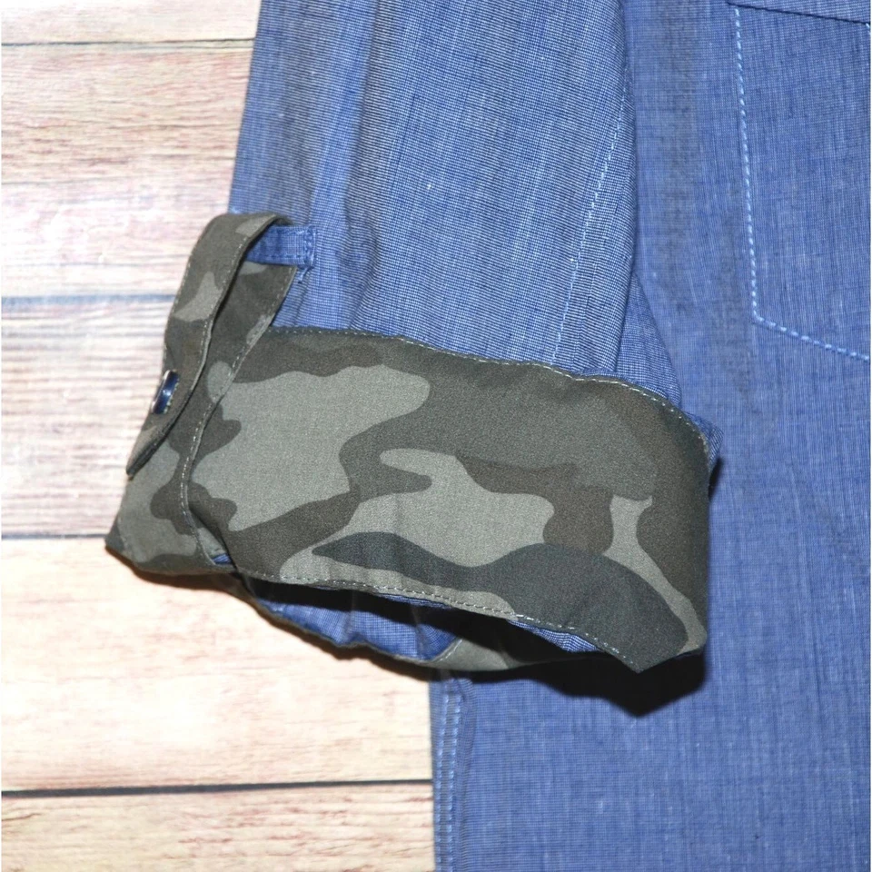 Sovereign Code Men's Blue Chambray Shirt Size M Roll Tab Camo Contrast Cuff - Image 3 of 4