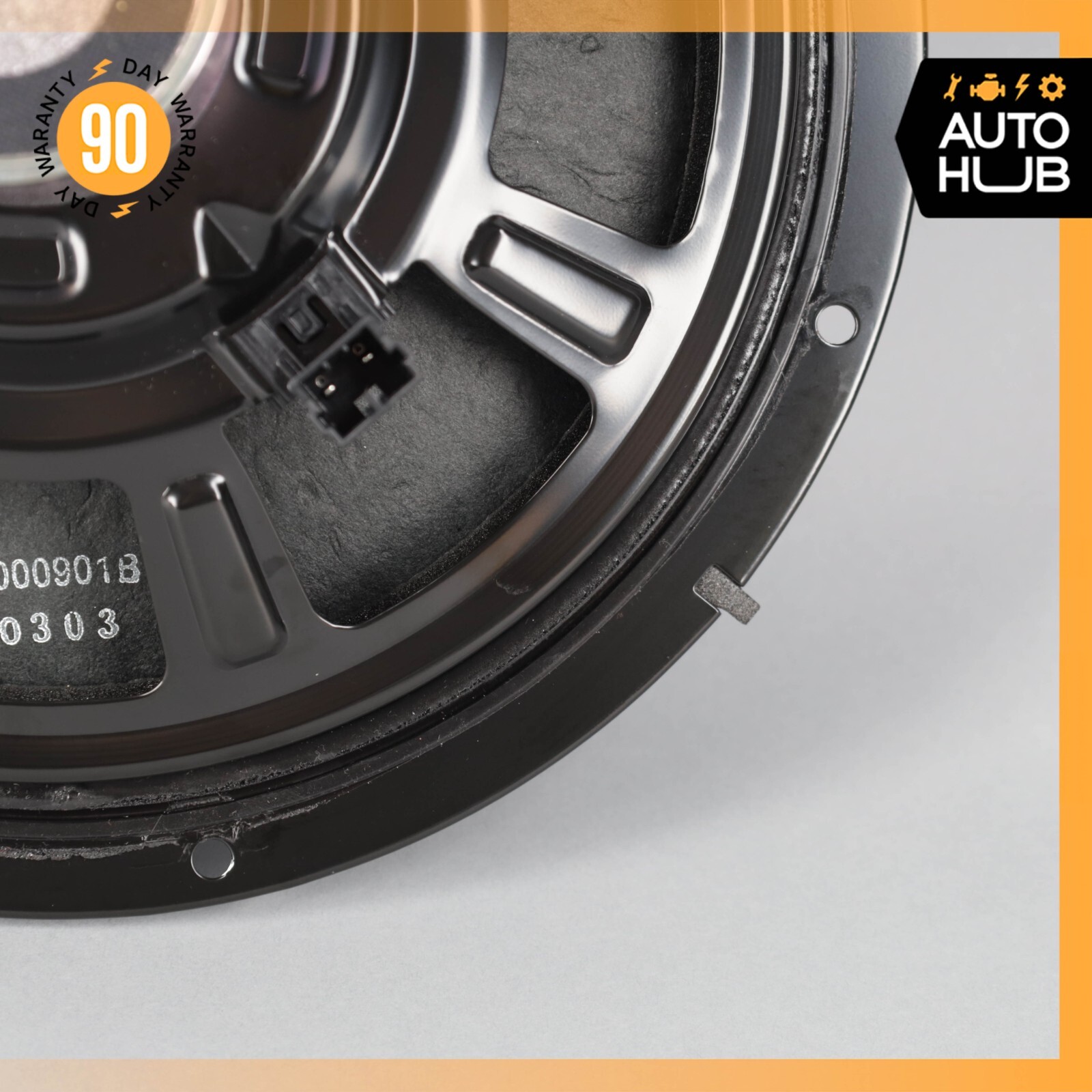 17-20 Maserati Levante M161 Rear Subwoofer Sub Woofer Speaker 670100017 OEM
