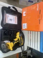 AstroAI Portable Car Air Compressor JY16P160-18