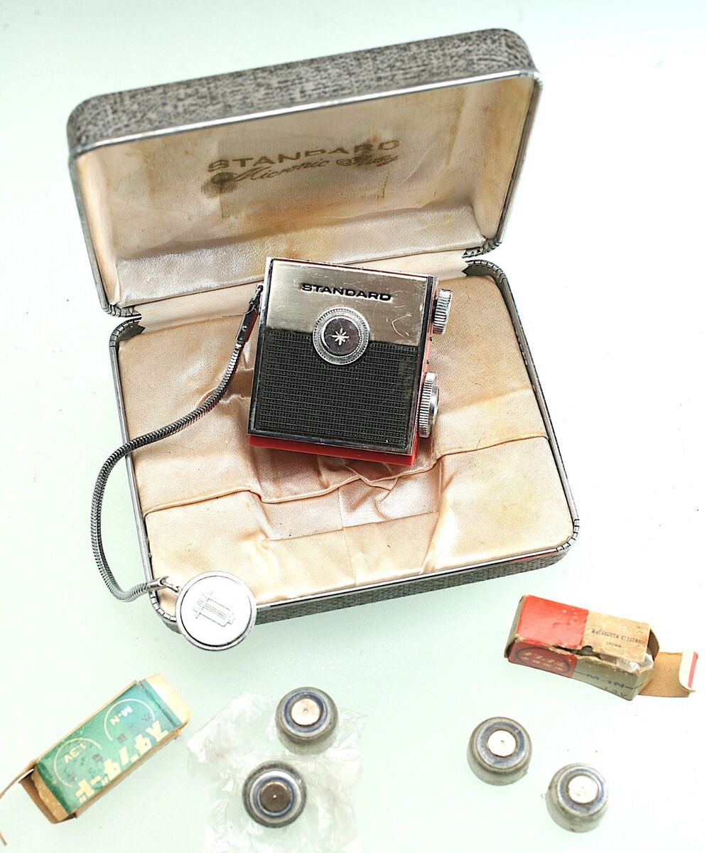 VINTAGE MICRONIC RUBY TRANSISTOR RADIO SR-H437 STANDARD VINTAGE MICRONIC RUBY TRANSISTOR RADIO SR-H437 STANDARD