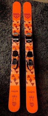 Black Crows Magnis Skis 139cm with Marker Squire 11 Bindings   All Mountain 90mm