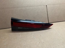 OEM 2020 2021 2022 2023 TOYOTA HIGHLANDER TAIL LIGHT LIFT GATE MOUNTED LH NICE!