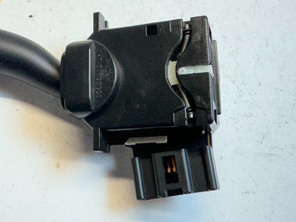 Interruptor de control de señal de giro del faro Toyota FJ CRUISER 2007-2012 OEM Foto 3 de 4