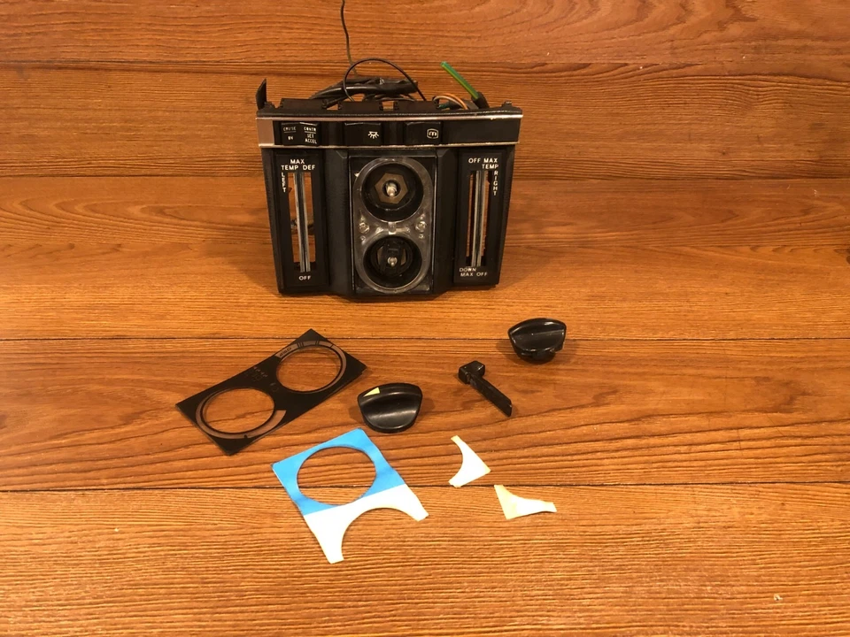 MERCEDES BENZ W116 450SL 300SD 450SEL INTERRUPTOR CALENTADOR CLIMATIZADOR AIRE ACONDICIONADO DELANTERO OEM Foto 3 de 4