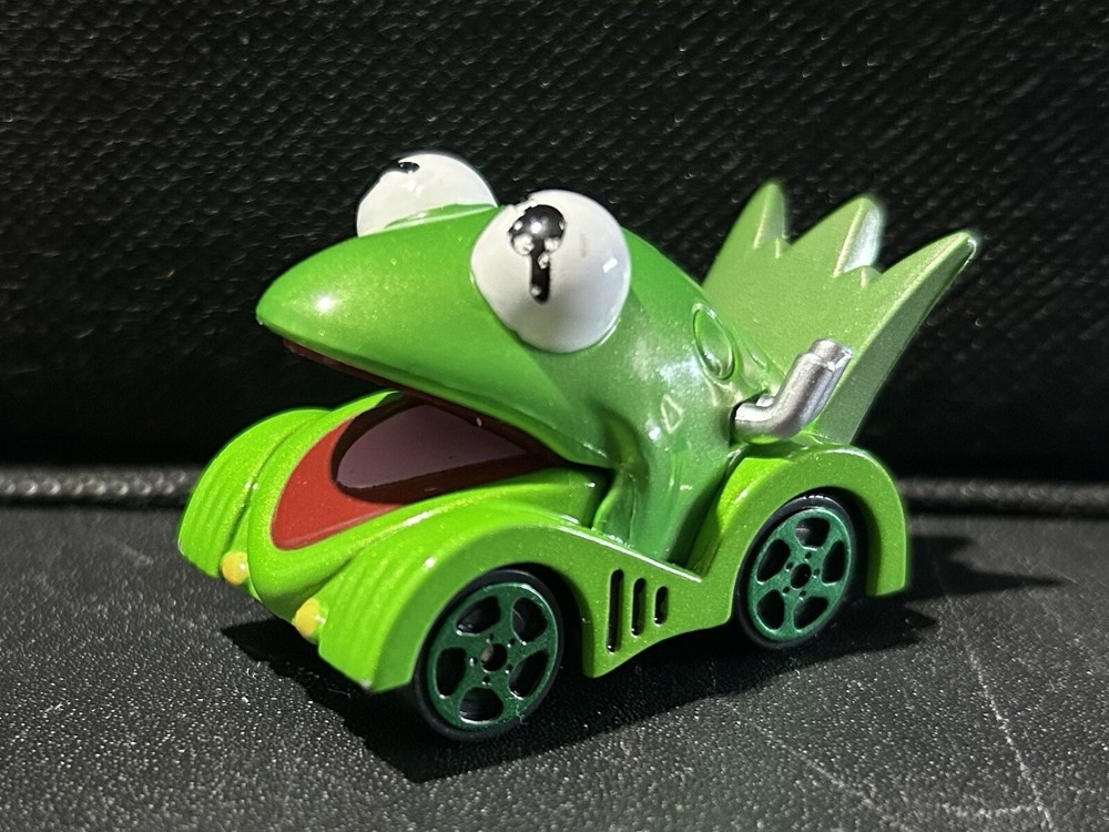Kermit The Frog - Muppets - Disney Racers - 2012