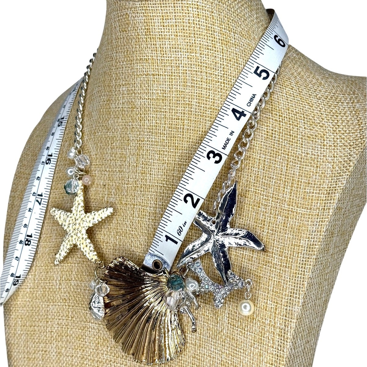 Seashell Themed Statement Necklace Oversized Shel… - image 5