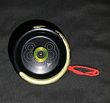 YoYoFactory 888 yoyo Black/Green Splash w/ String 2008 RARE