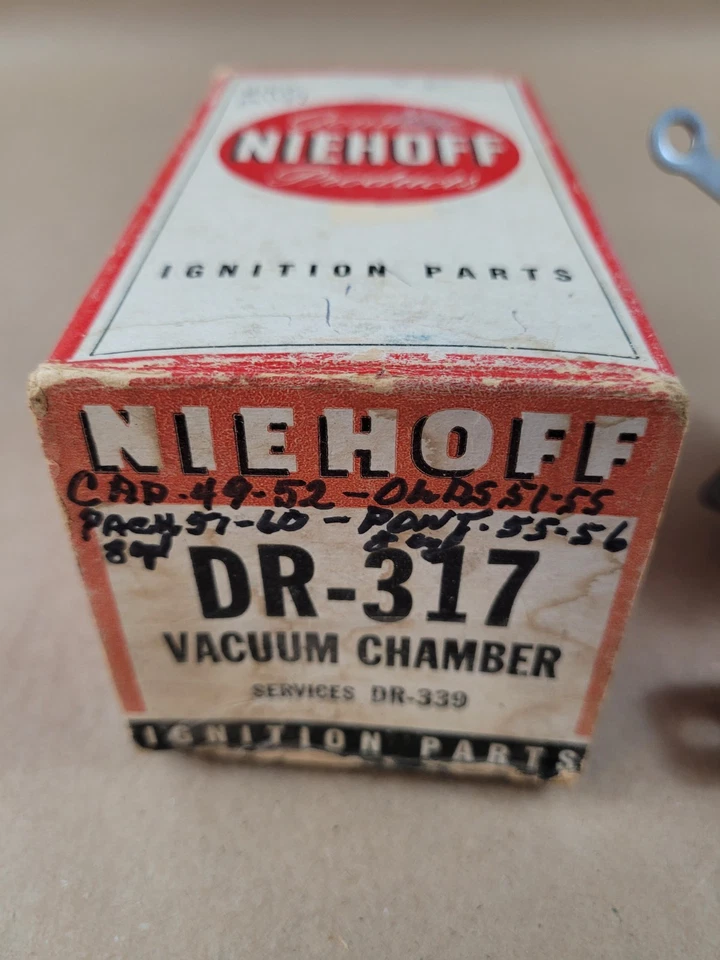 New NOS NIEHOFF DR-317 VACUUM CHAMBER 1951-55 Olds 1949-52 Cadi 1955-56 Pontiac - Image 2 of 4