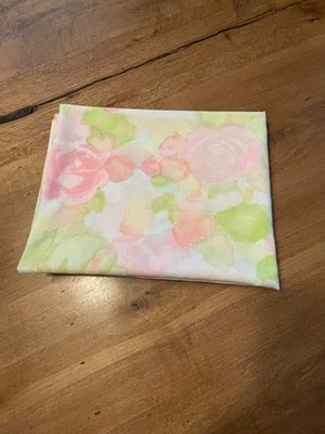 Vintage Cannon royal family set of 2 standard pillowcases, pink floral