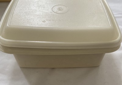 Tupperware Freeze-N-Serve Ice Cream Keeper And Lid