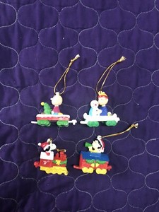 VTG Whitman Peanuts Snoopy Christmas Ornament Train Set Lucy Charlie Brown Linus | eBay