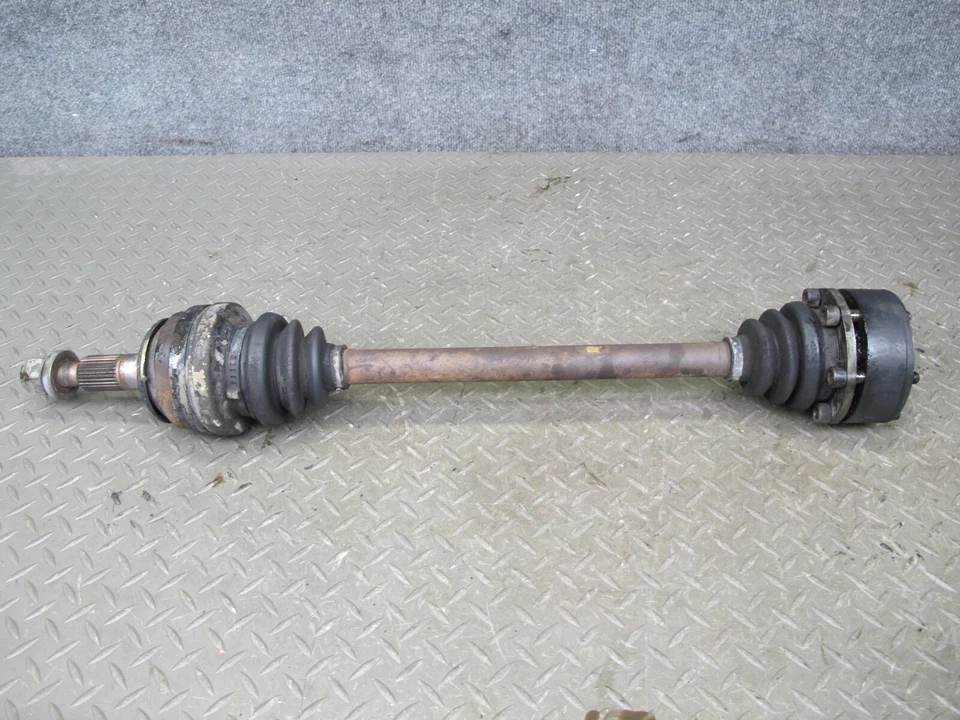 1983-1984 PORSCHE 928 S A/T REAR LEFT OR RIGHT SIDE SUSPENSION AXLE SHAFT - Image 4 of 4