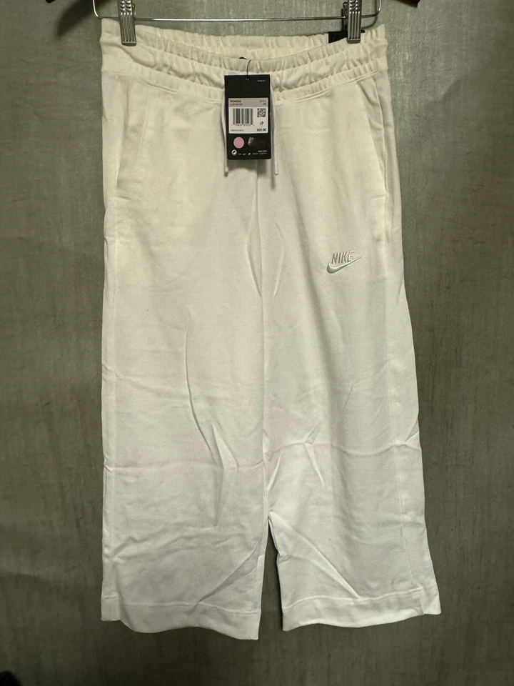 NUEVO JERSEY CAPRIS MUJER NIKE SPORTSWEAR #CJ3748-100 BLANCO XS Ver Descripción Foto 2 de 4