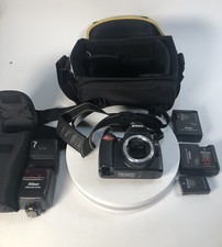 Nikon D40 6.1MP Digital SLR Camera Bundle