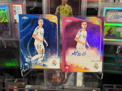 Topps Chrome UWCL 2025/26 Athena Del Castillo Bundle Auto & Wave Refactor